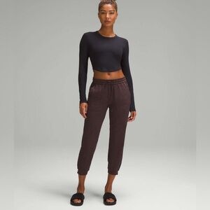 Lululemon Soft Jersey Classic Fit Mid Rise Cropped Jogger